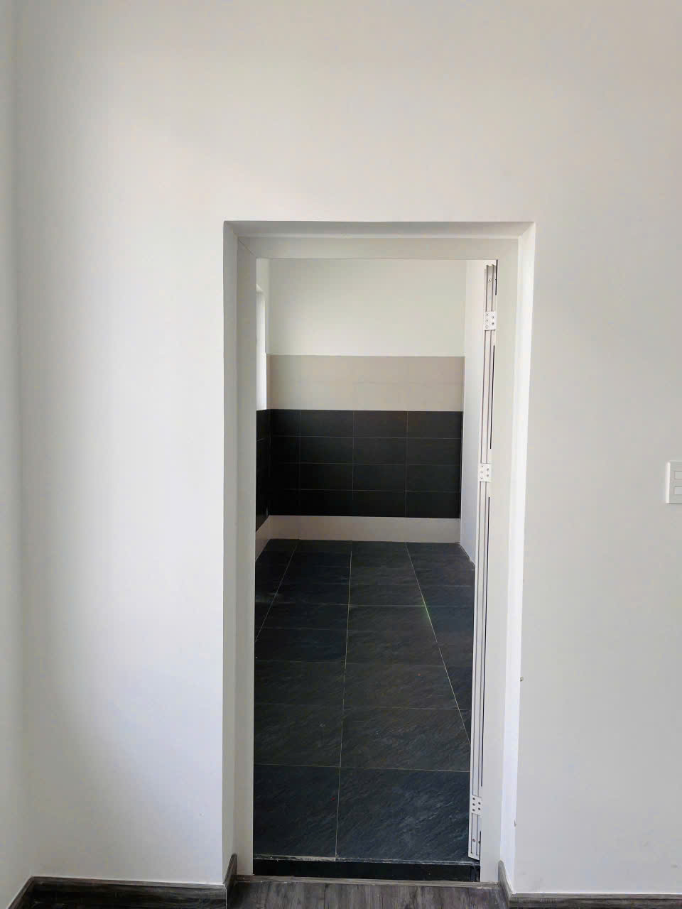 CHO THUÊ NHÀ MẶT TIỀN ĐƯỜNG B4 – SALA THỦ THIÊM - 1.000m2 sử dụng - Hình ảnh 6