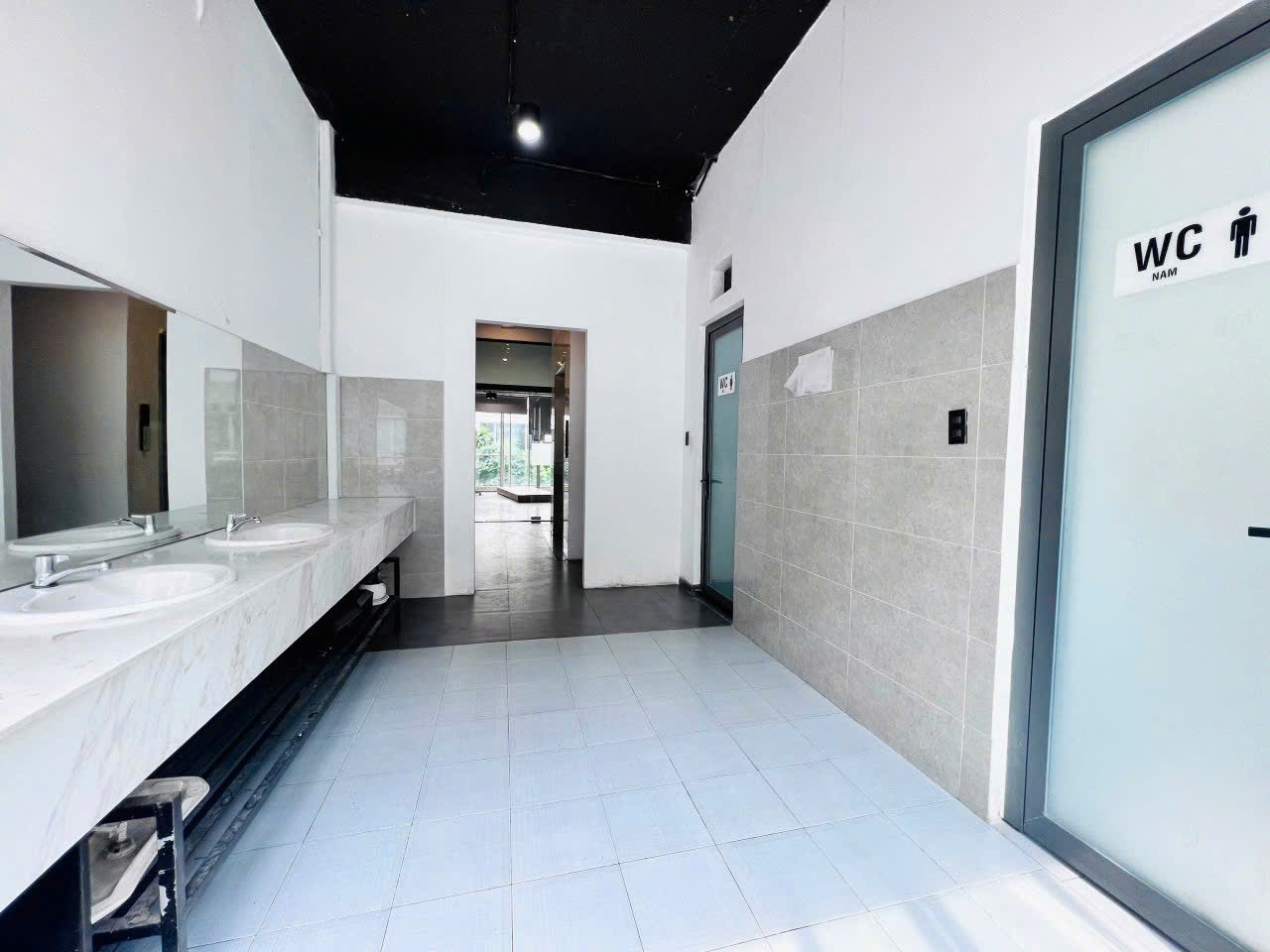 Cho Thuê 4 Căn Thông Nhau số 42-44-46-48 Đường B2, 22.8m x 20m, hầm 456m2, vị trí trung tâm - Hình ảnh 8