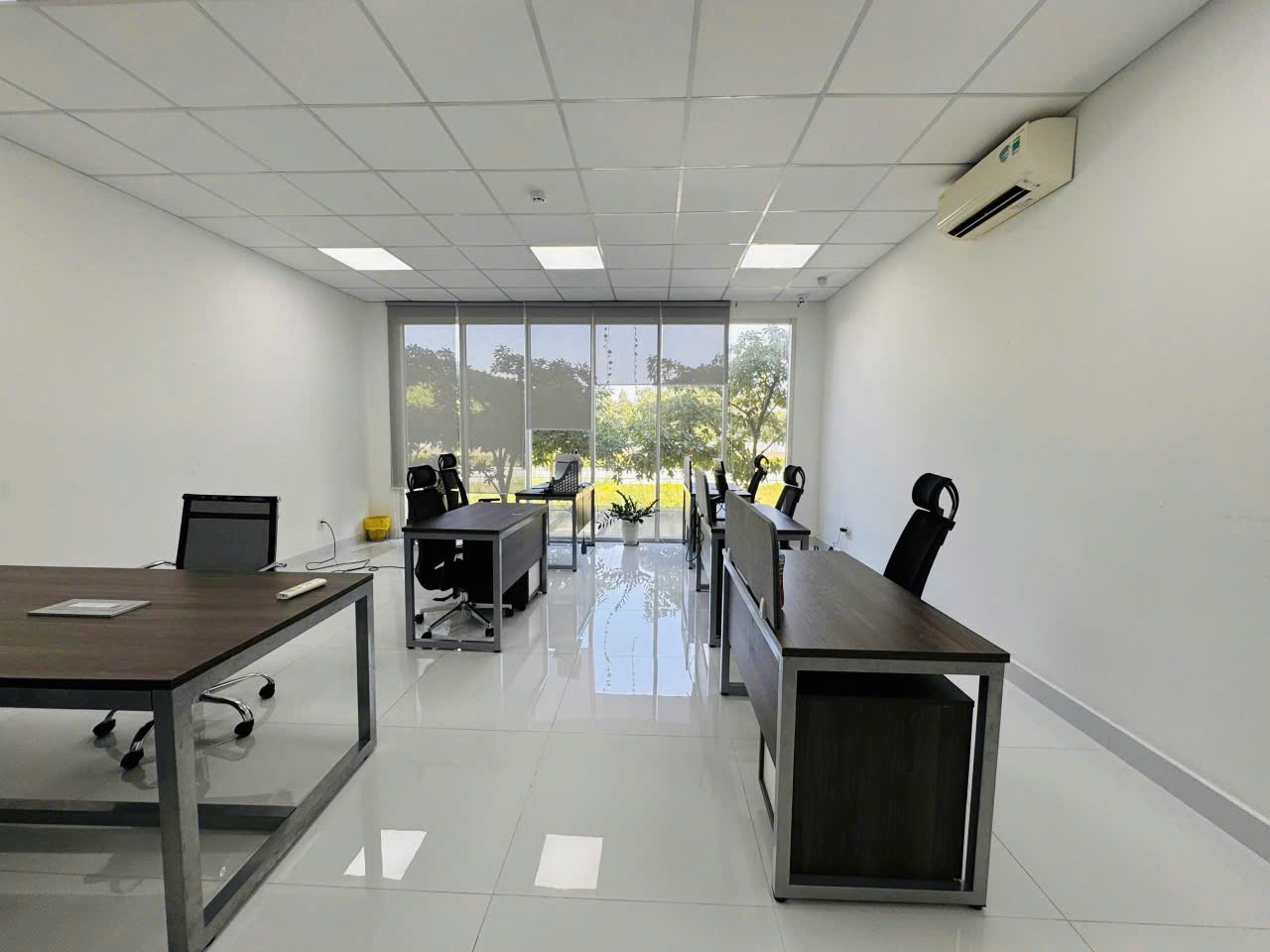 Cho thuê nhà phố số 126 đường B2 Sala, 510m2, hoàn thiện đẹp, 2 mặt tiền - Hình ảnh 4