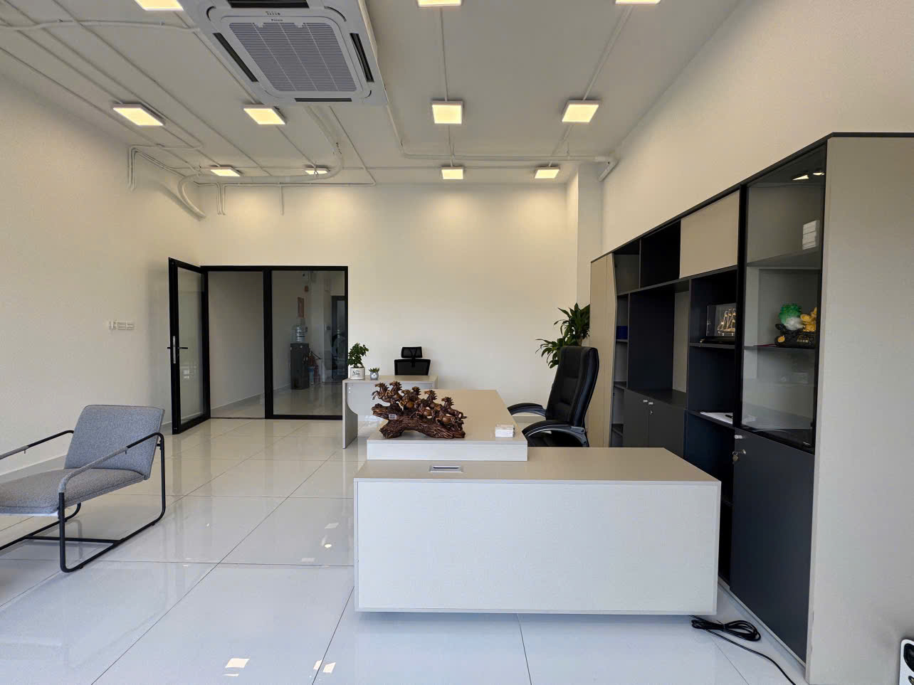 Cho Thuê Nhà Nguyên Căn 89 đường B4, hoàn thiện đẹp thông minh, có PCCC, 8 Phòng làm việc. - Hình ảnh 11