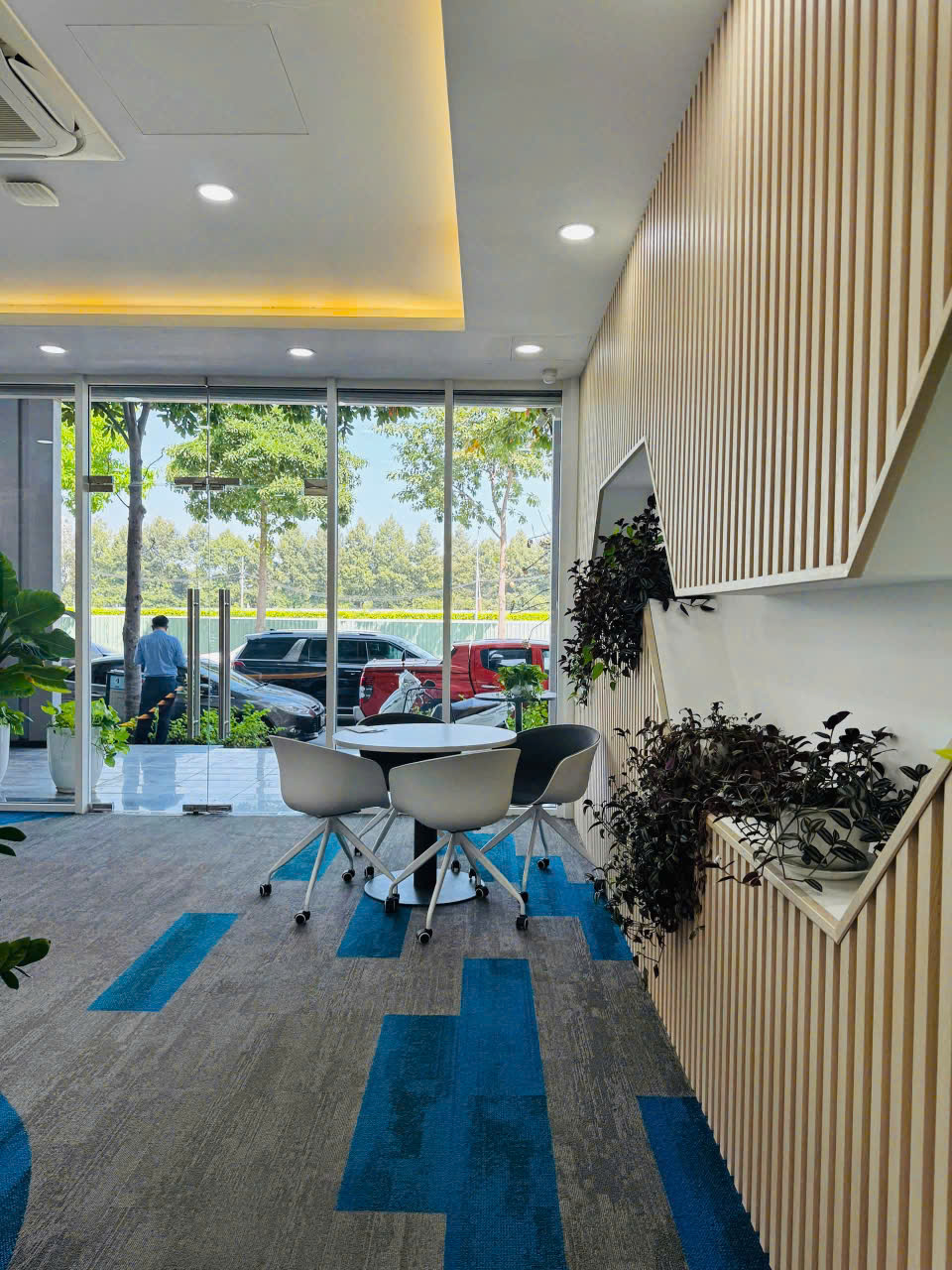 Cho thuê nhà phố số 126 đường B2 Sala, 510m2, hoàn thiện đẹp, 2 mặt tiền - Hình ảnh 3