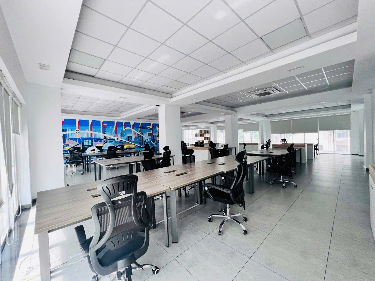 Cho Thuê 4 Căn Thông Nhau số 42-44-46-48 Đường B2, 22.8m x 20m, hầm 456m2, vị trí trung tâm - Hình ảnh 2