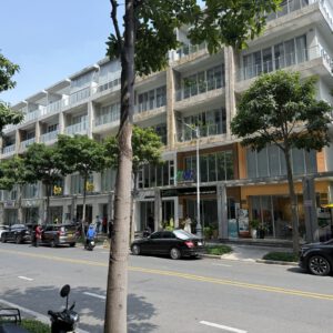 Nguyên căn Saritown số 24 Đ/B2 Giá 100 triệu, 480m2, hầm 4 tầng, vị trí đẹp