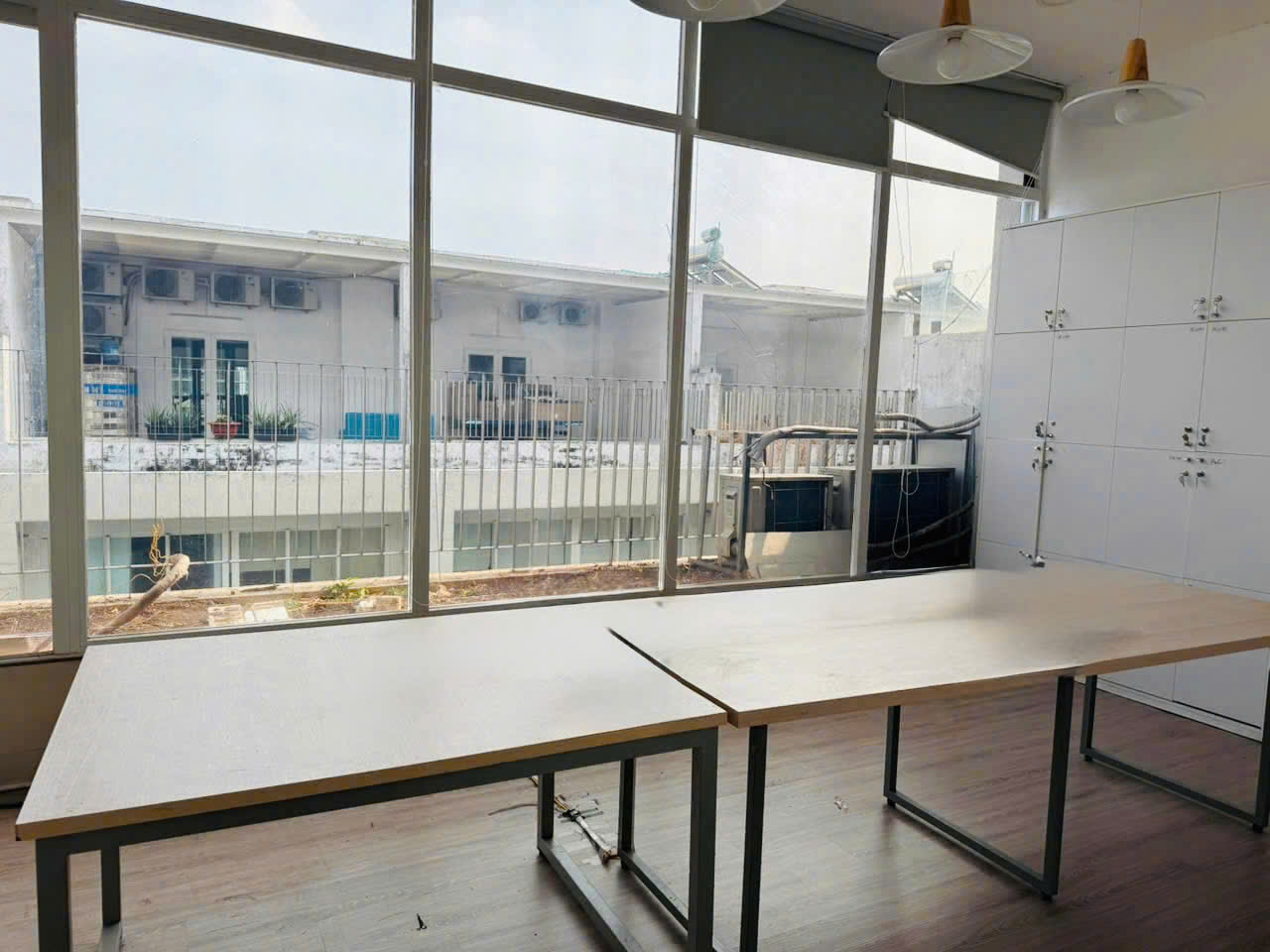 Cho thuê nhà số 28 đường B2, 115 triệu, 8 phòng, hầm riêng. - Hình ảnh 8