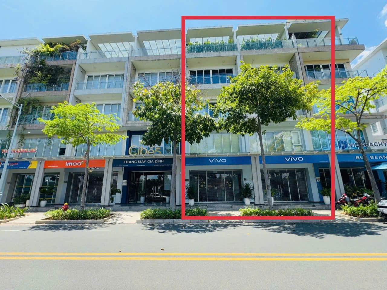 Shophouse lớn số 134-136 Đường B2, 11.4mx21.5m, 10$/m2, Hoàn thiện đẹp, sử dụng riêng.