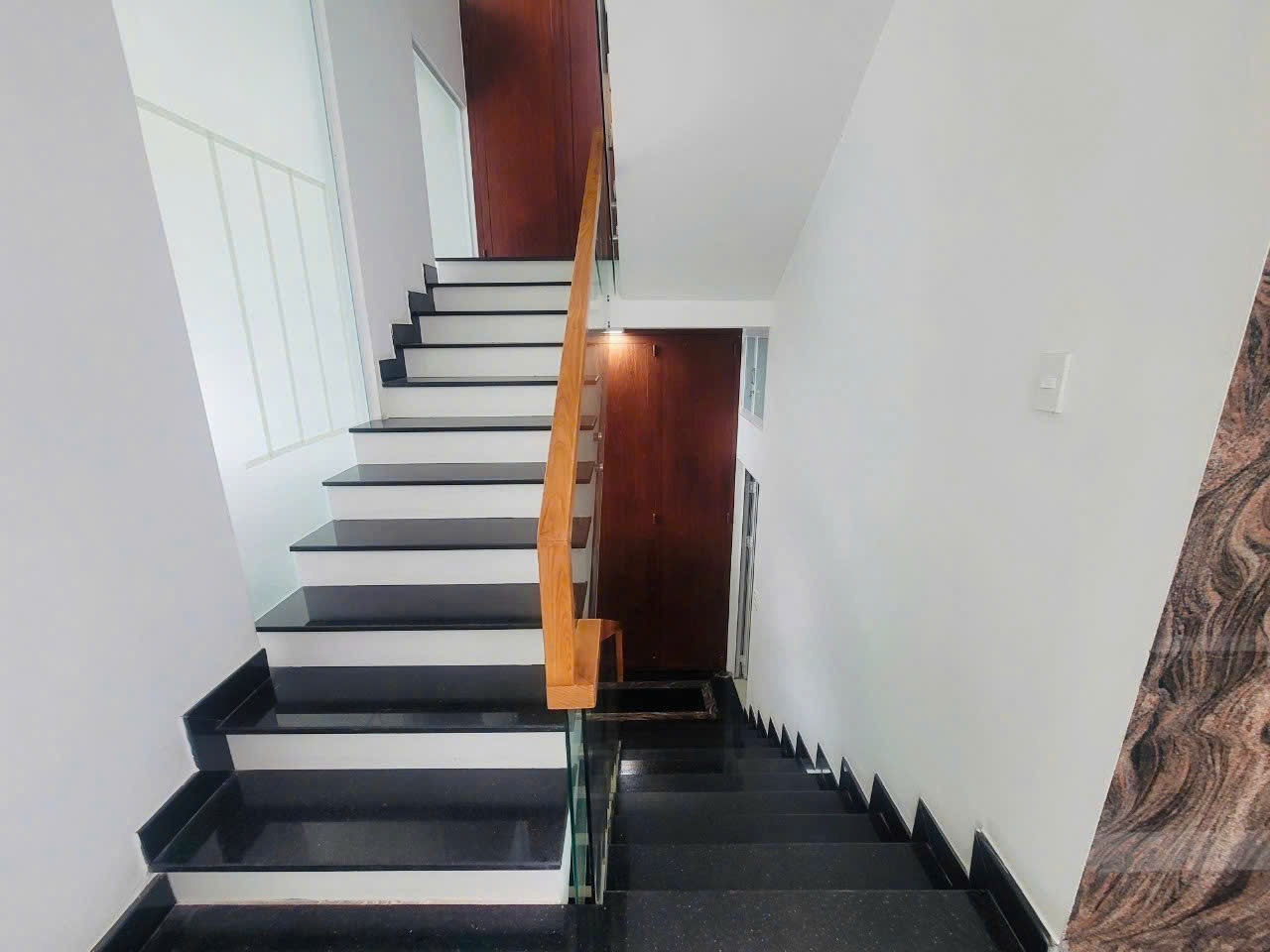 Cho thuê nhà mặt tiền số 53 Đ/B4 Sala, hoàn thiện đẹp, 95 triệu/tháng - Hình ảnh 18