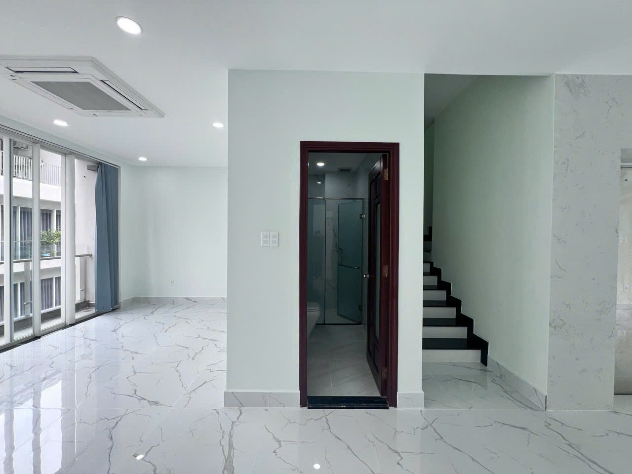 Cho thuê nhà nguyên căn số 8 Đường B4, Hầm riêng và 5 tầng, Giá 109 triệu/tháng - Hình ảnh 5