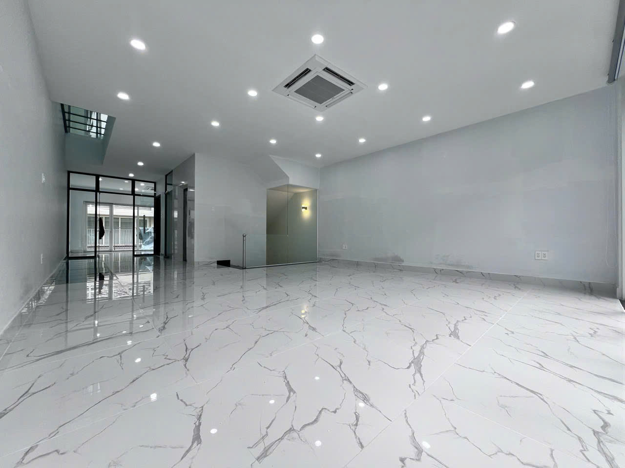 Cho thuê nhà nguyên căn số 8 Đường B4, Hầm riêng và 5 tầng, Giá 109 triệu/tháng - Hình ảnh 11