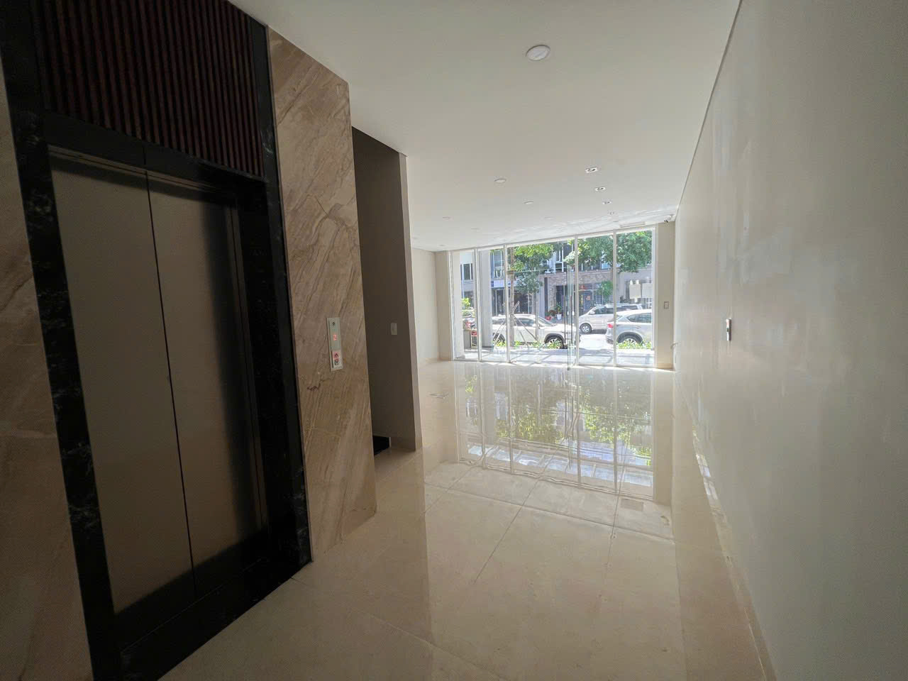 Cho thuê nhà 16 Đ/B4 hoàn thiện cao cấp 5 tầng thích hợp mở văn phòng,showroom,... - Hình ảnh 7
