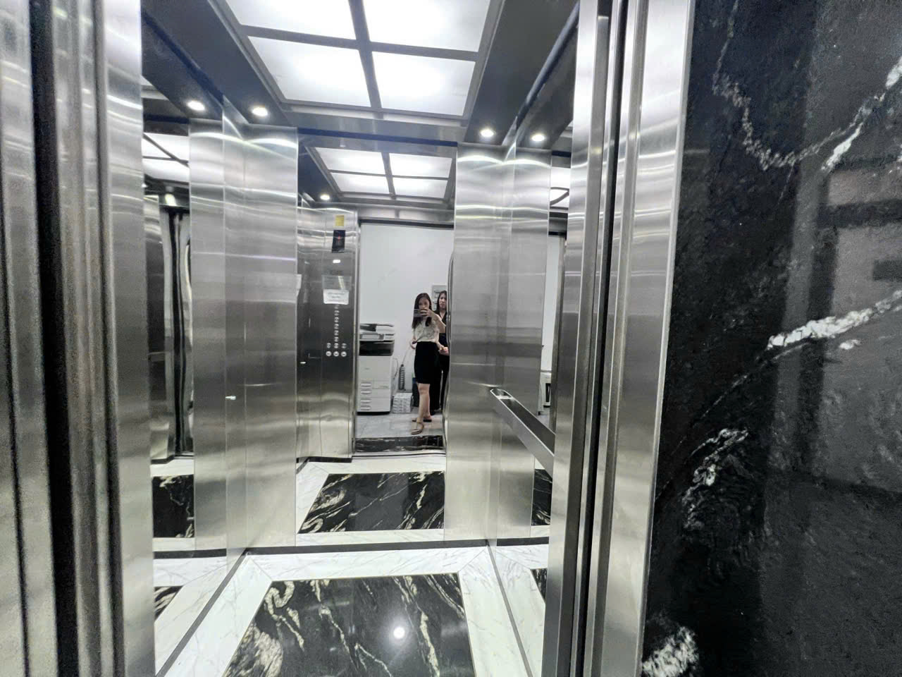 Cho Thuê Nhà Hoàn Thiện Đẹp tốt chỉ có tại Sala, Giá Rẻ, Nhà Đẹp, Chỉ 4.500 USD/Tháng - Hình ảnh 3