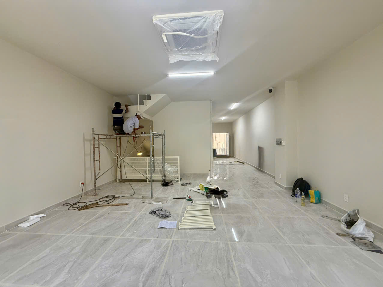 Cho Thuê Nhà Phố Hoàn Thiện Mới - Diện tích lớn - Giá chỉ 130 Triệu - Hình ảnh 3