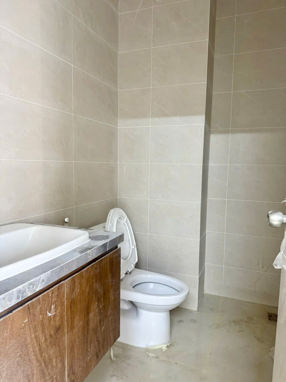 Cho Thuê Nhà Phố Hoàn Thiện Mới - Diện tích lớn - Giá chỉ 130 Triệu - Hình ảnh 11