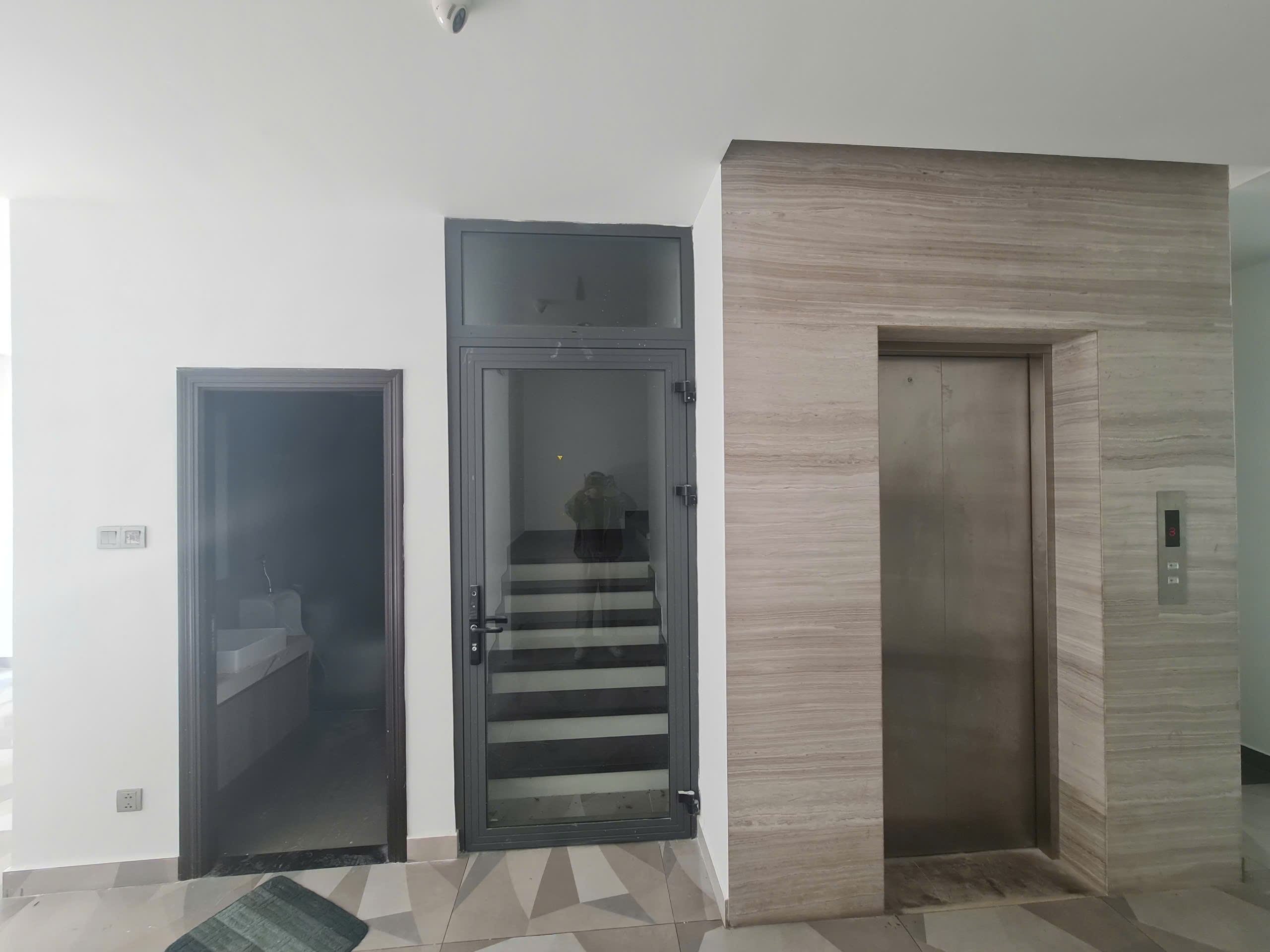 CHO THUÊ TRỆT, TẦNG 1 - 125M2 - VP TRỐNG - PHÙ HỢP KINH DOANH SHOWROOM VÀ VĂN PHÒNG - Hình ảnh 4