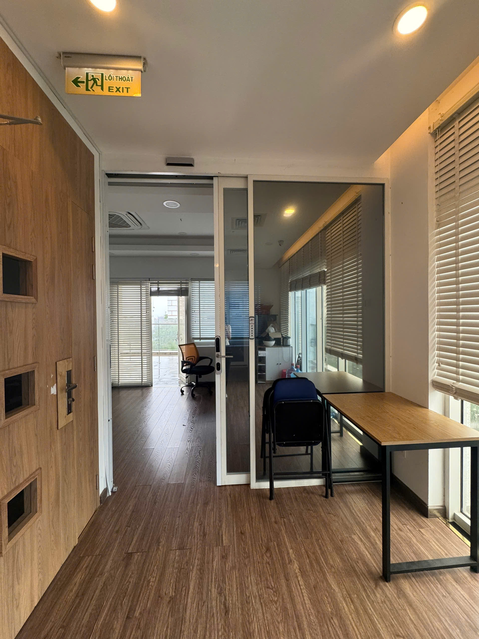 CHO THUÊ VĂN PHÒNG 20M2 - CÓ NỘI THẤT - GIÁ CHỈ 14TR GỒM CÁC CHI PHÍ - Hình ảnh 5